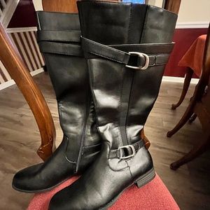LifeStride black boots